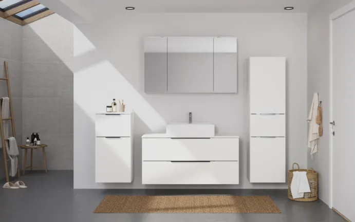 Nobilia SPA Badblock mit Spiegelschrank und Beimöbeln